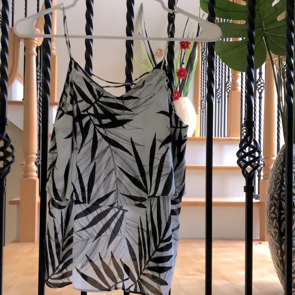 Mossimo White Strap Tank With Black Palm Fronds Size XS - Picture 1 of 7
